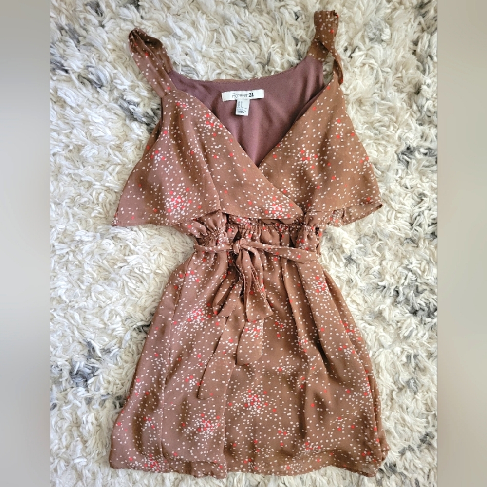 🤎🌸 Light Brown Surplice Cut F21 Halter Blouse Top 🌸🤎